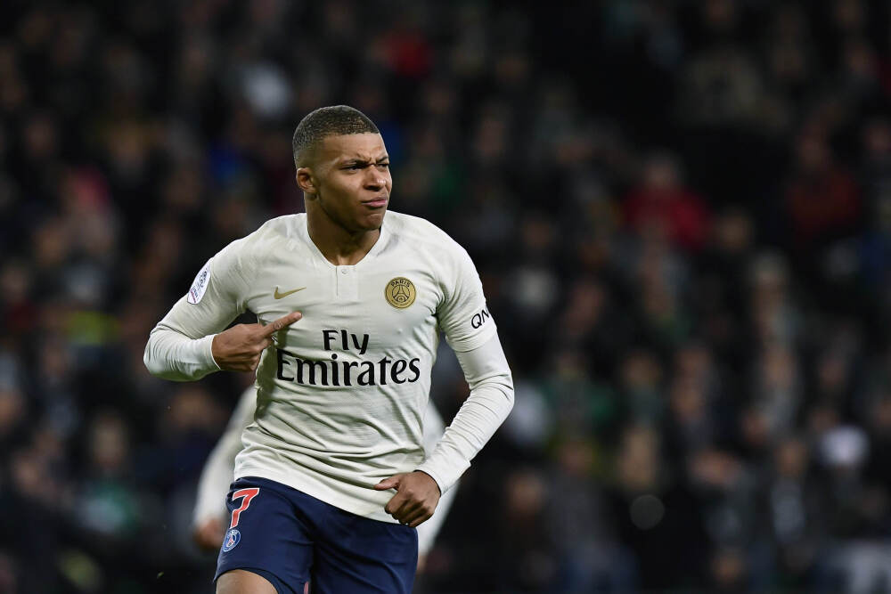 乌度卡：我们在进攻端的表现起伏不定 今天的防守也形同虚设！